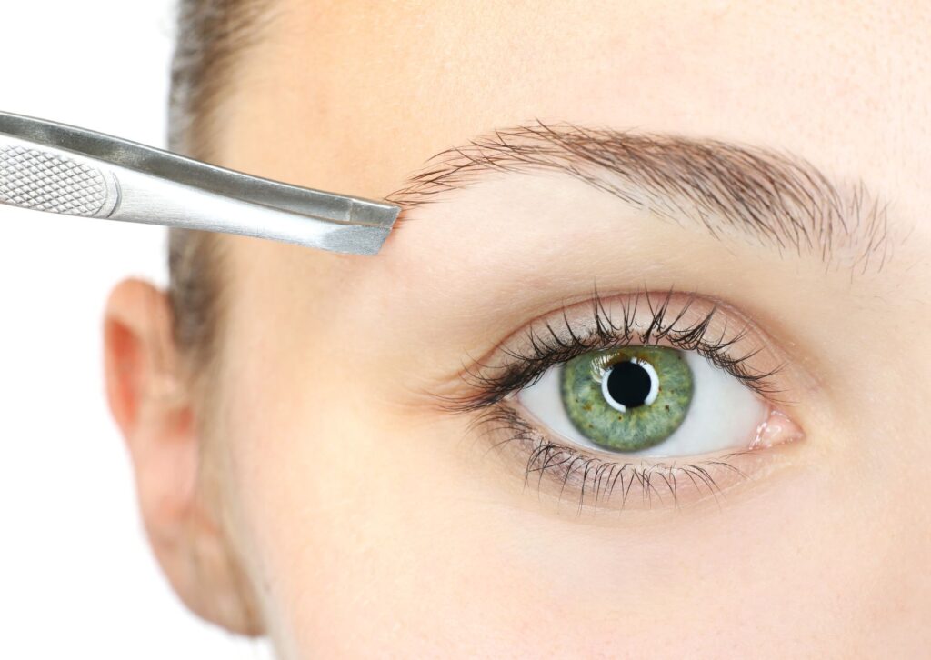 cuánto tarda en crecer el pelo de las cejas