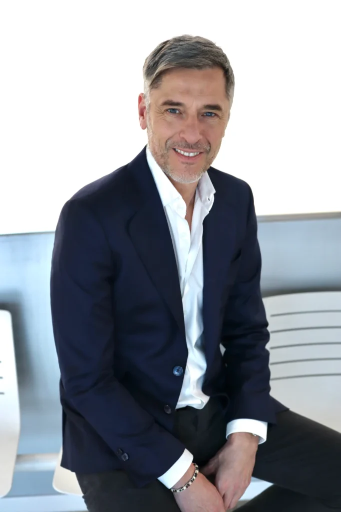 Dr. Iñigo Perez